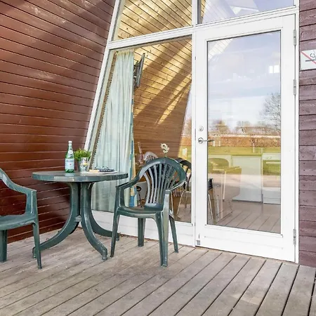 2 Bedroom Lovely In Feriehus Fredericia